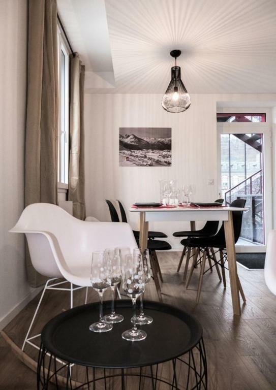 Residence Aux Deux Pics - Tucou Et Monne Bagnères-de-Bigorre Exteriör bild