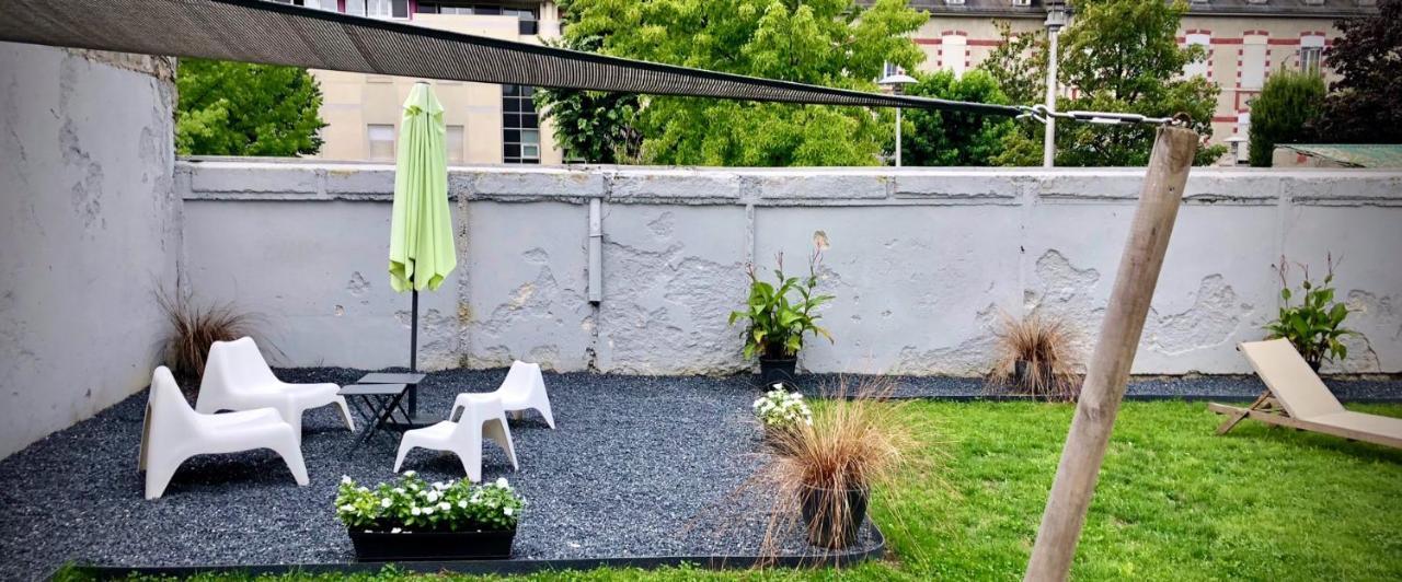Residence Aux Deux Pics - Tucou Et Monne Bagnères-de-Bigorre Exteriör bild